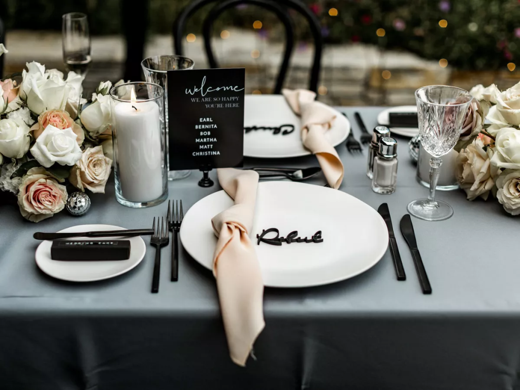 How to Choose the Perfect Wedding Place Card for Your Big Day