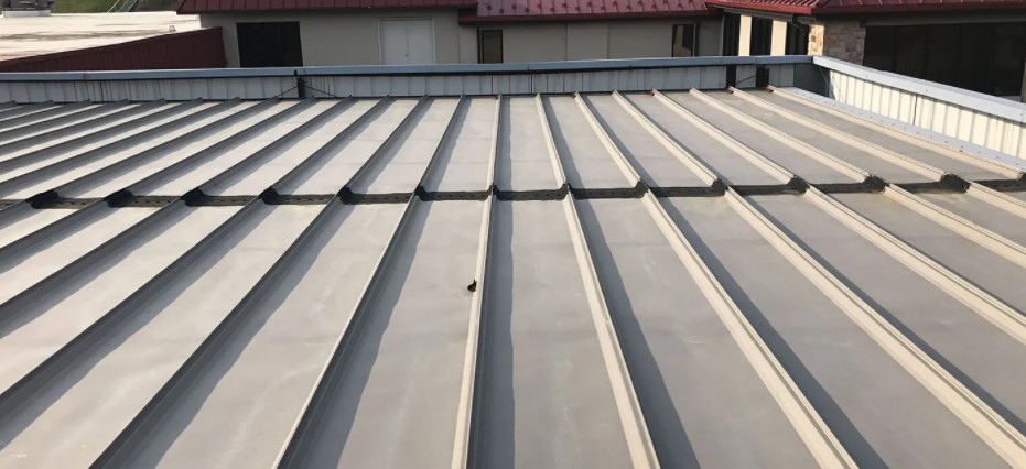What is the Cheapest Commercial Roof?